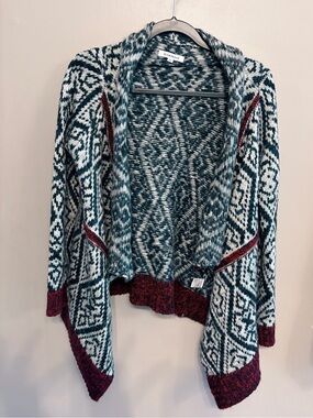 Glamorous 100% acrylic open-front, flyaway cardigan size XS heavy knit bohemian
